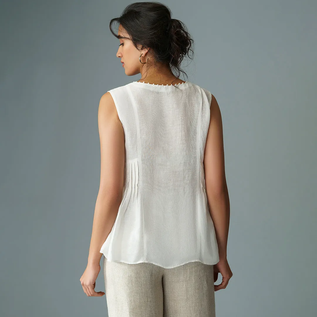 B77 Women's Flattering Top With A Flared Bodice In Silky Linen