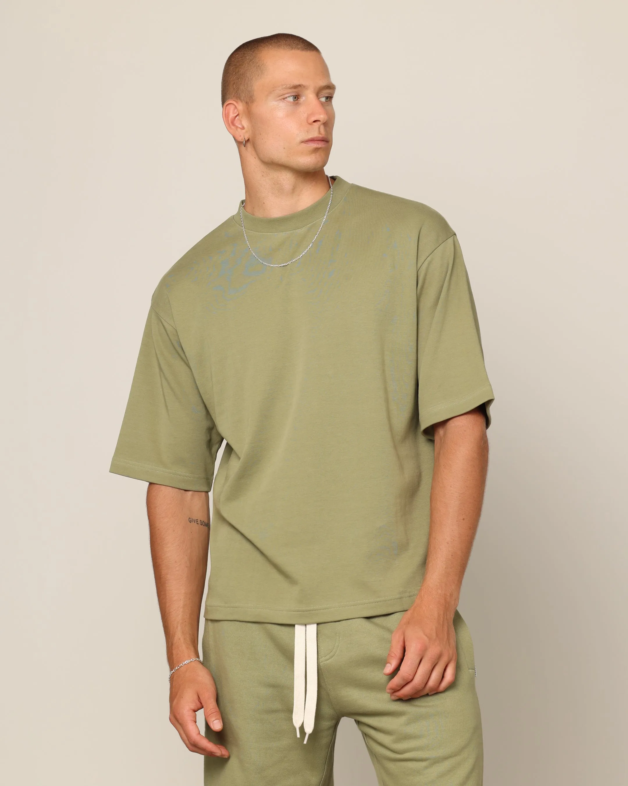 Carré Blanc Boxy T-Shirt Military