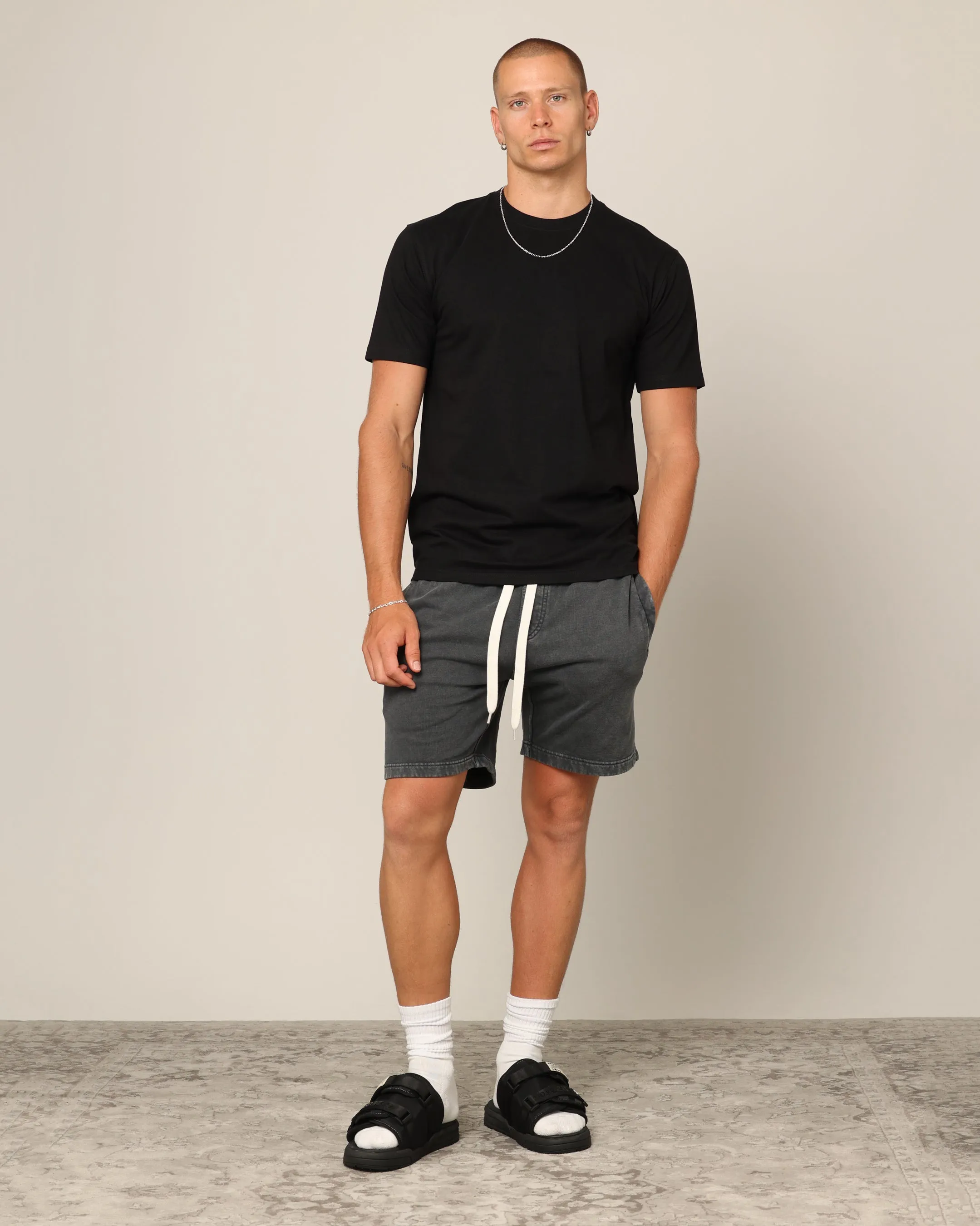 Carré Blanc Form T-Shirt Black