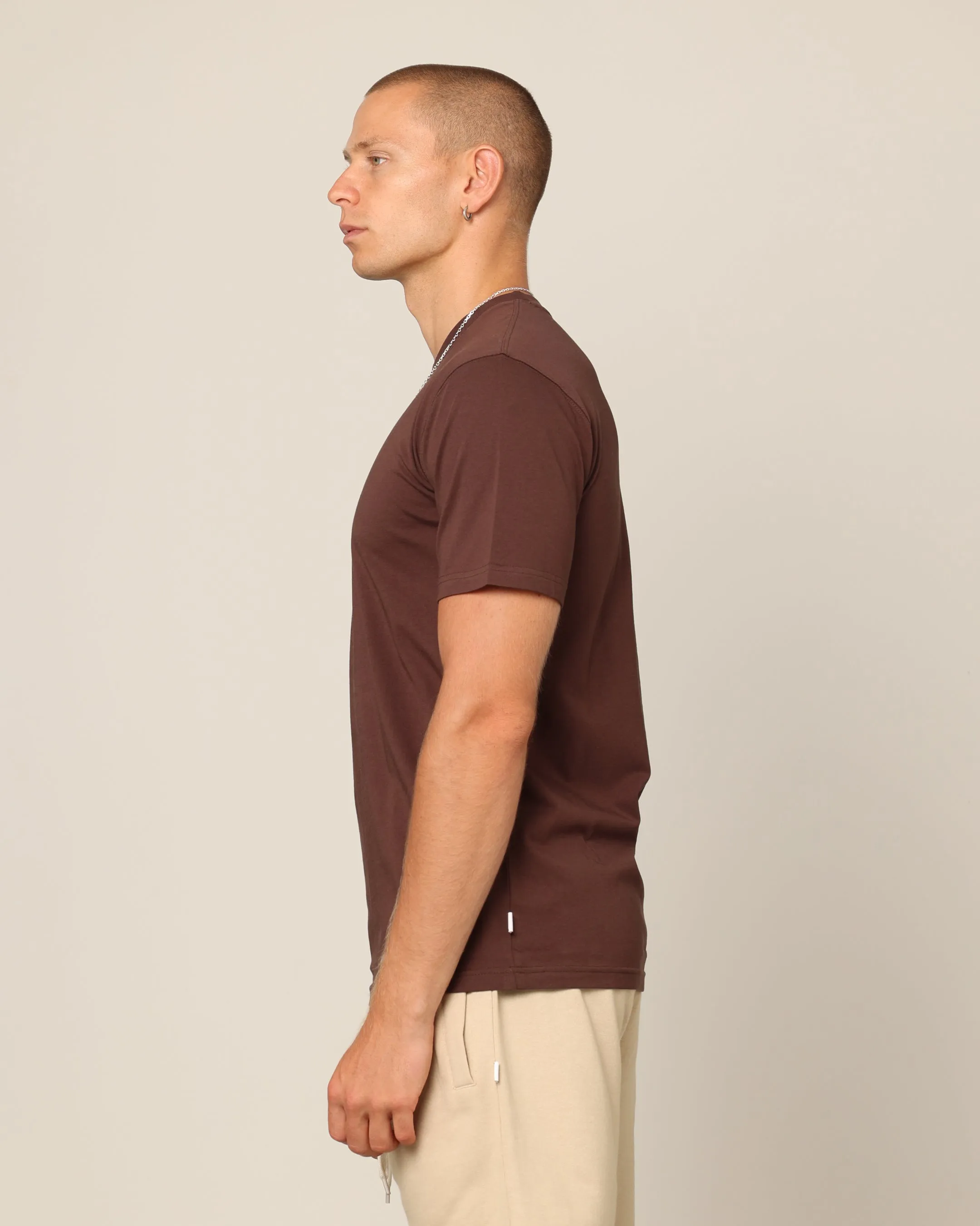 Carré Blanc Form T-Shirt Brown