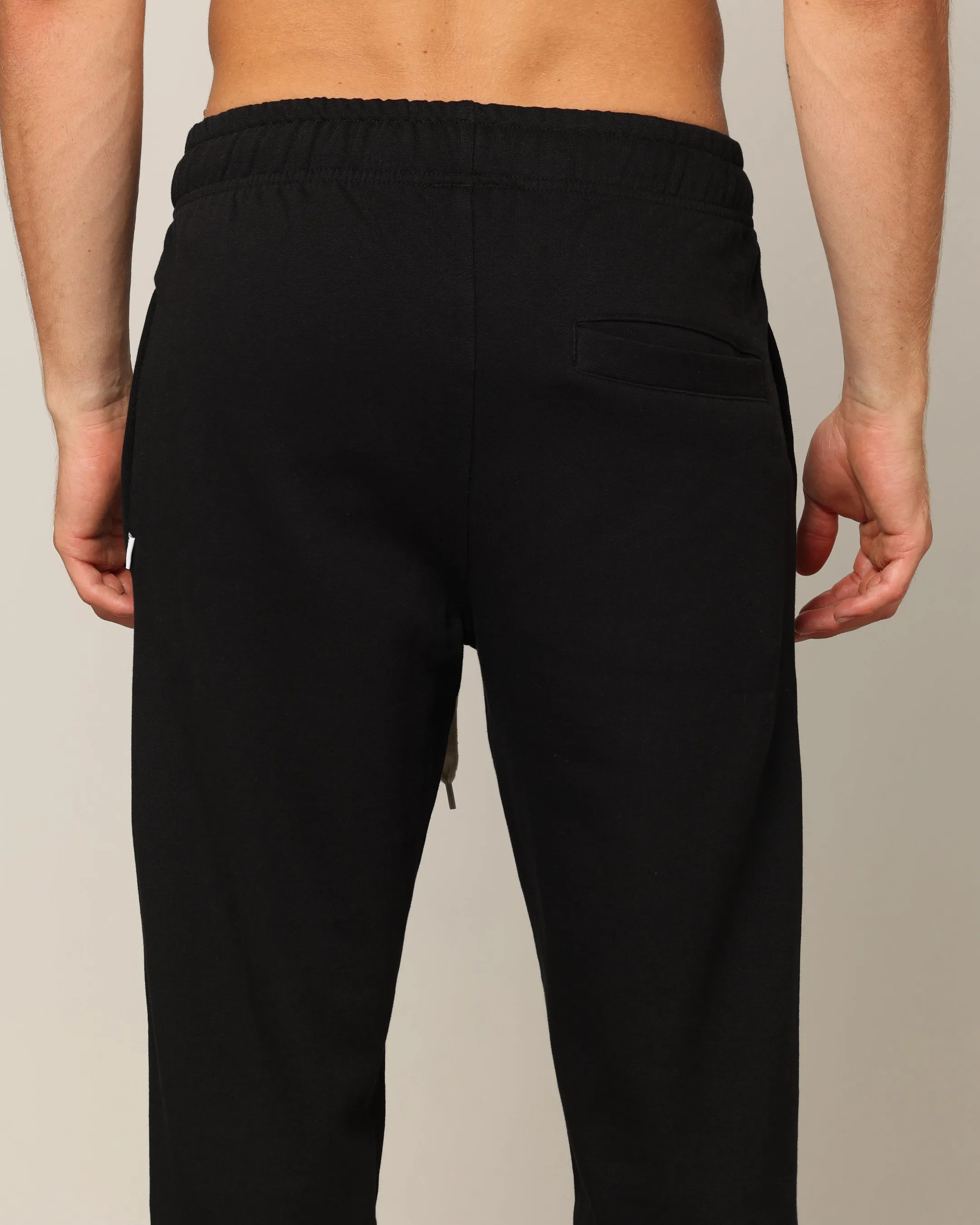 Carré Blanc Sweatpants Black