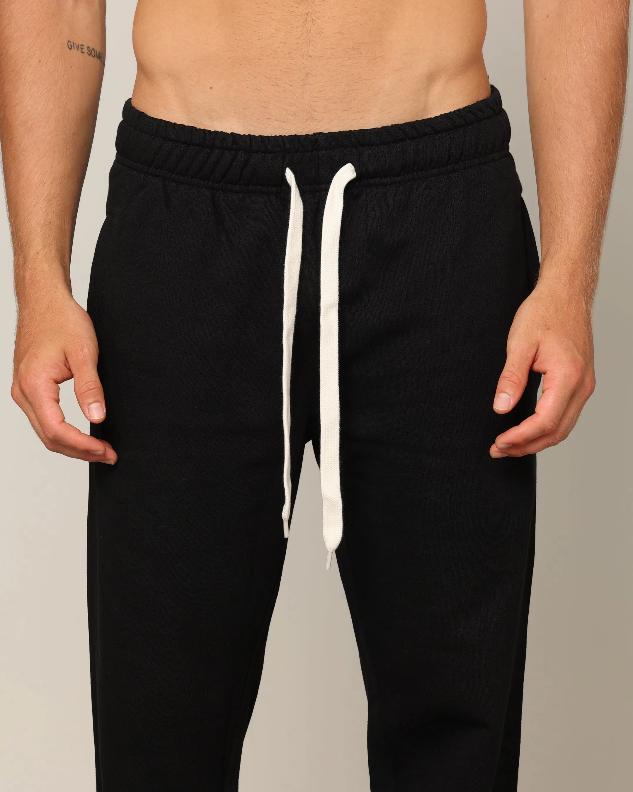 Carré Blanc Sweatpants Black