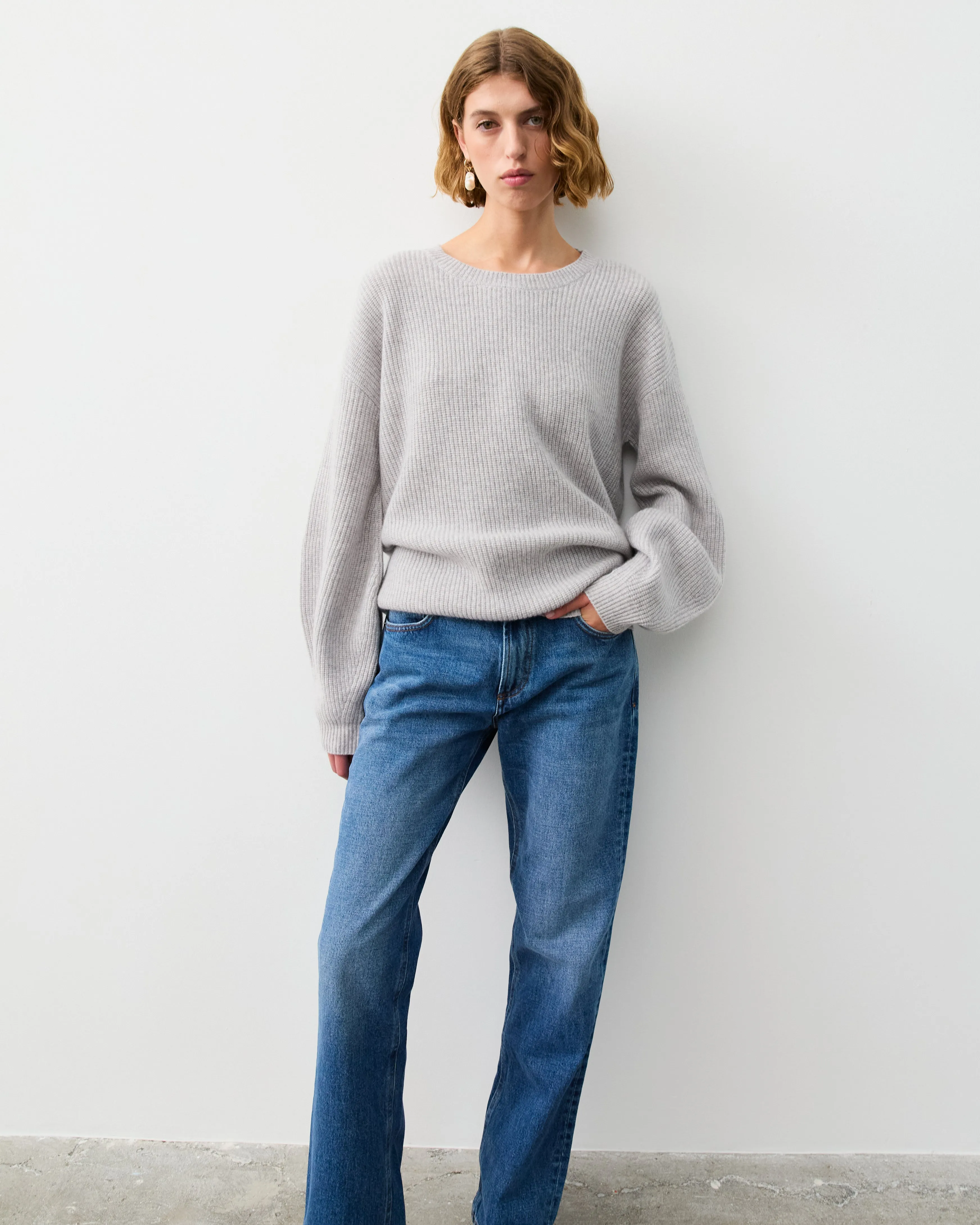 THE CHUNKY CREW SWEATER - FOGGY