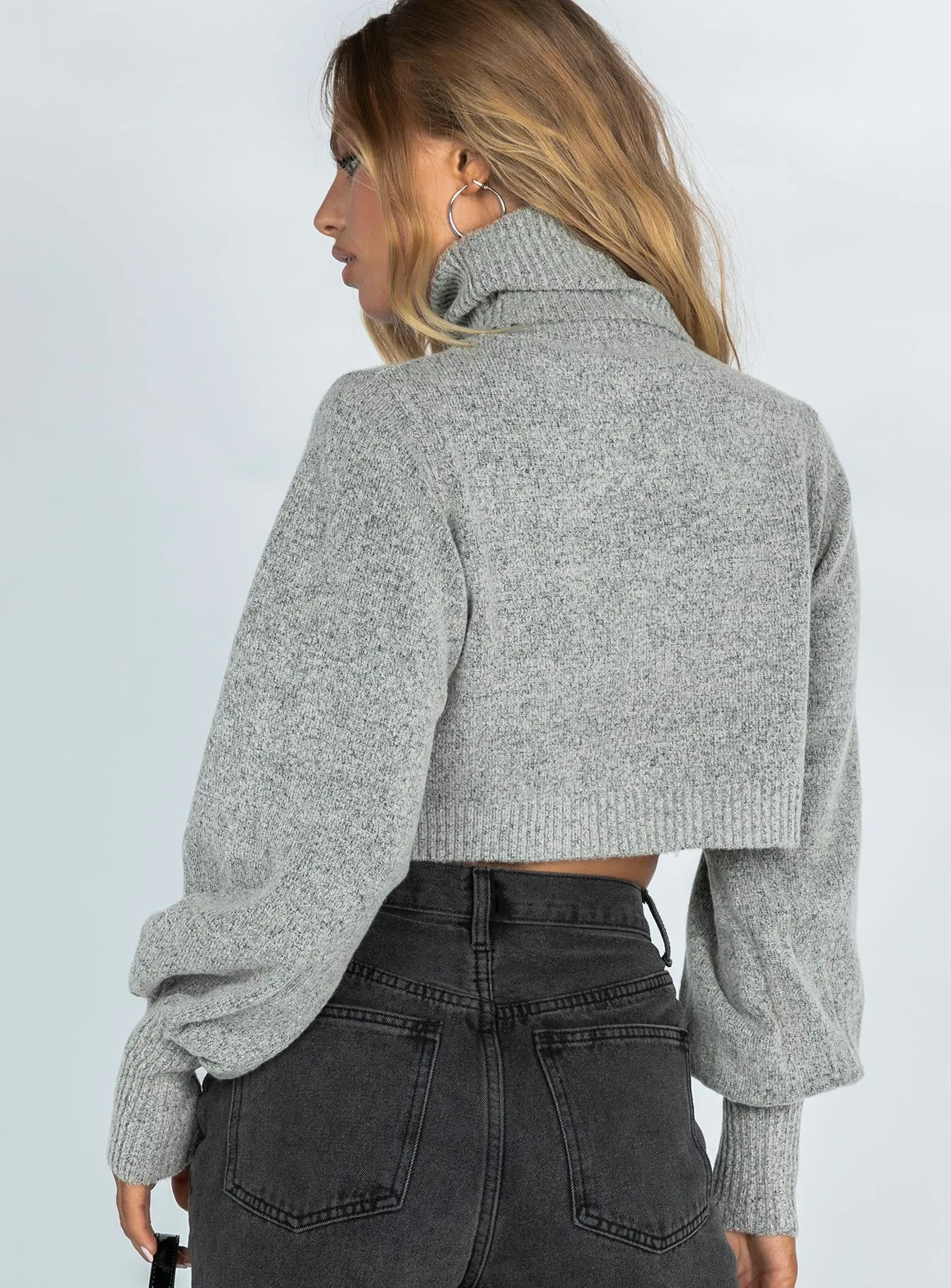 Zahara Cropped Turtleneck Sweater Grey