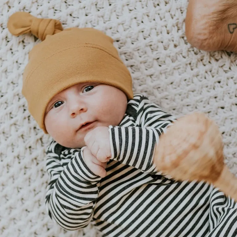 Zak & Zoé - Bonnet Nouveau-Né||Zak & Zoé - Newborn Knotted Hat