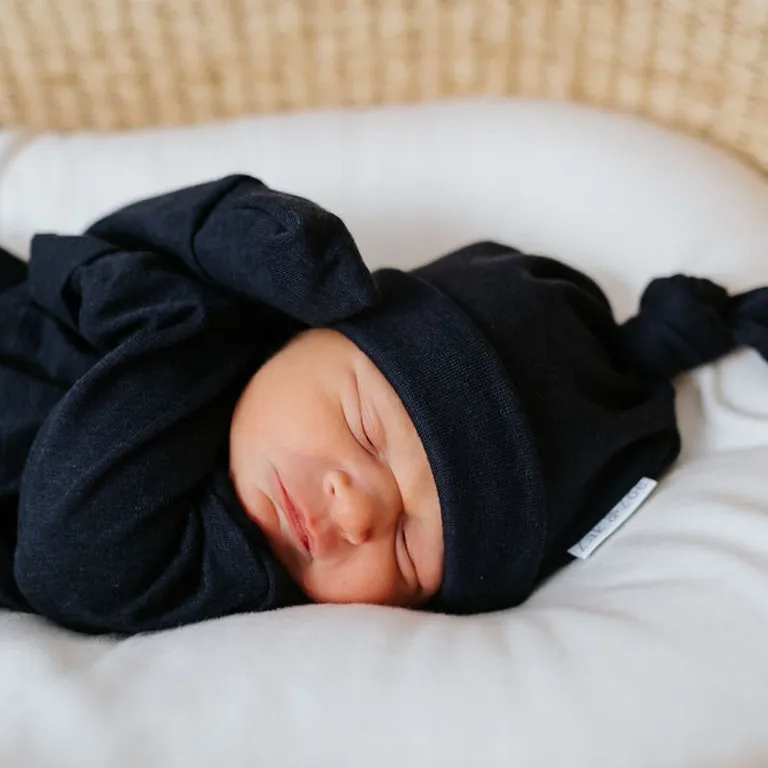 Zak & Zoé - Bonnet Nouveau-Né||Zak & Zoé - Newborn Knotted Hat